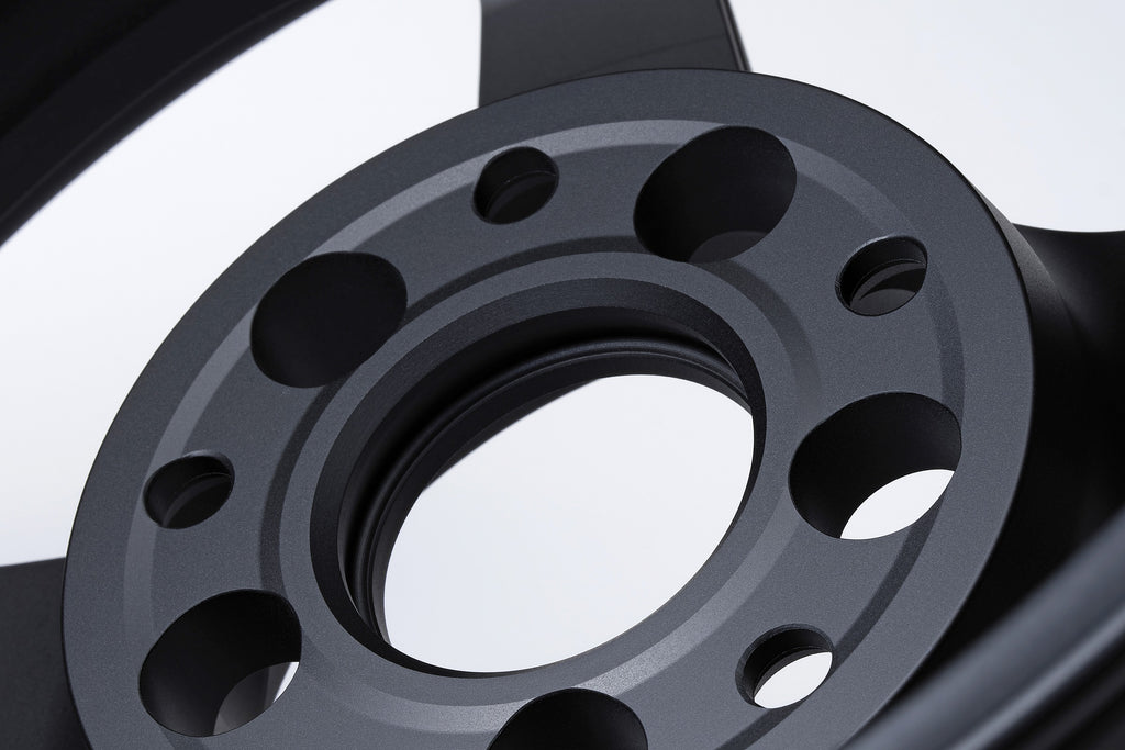 SW388 15″8.0J +35 5H-114.3