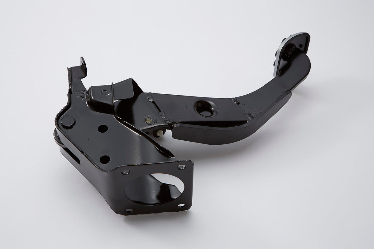 B PEDAL BOX